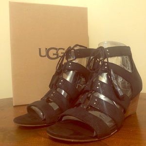NEW UGG Yasmin Snake Sandal, SZ 7.5
